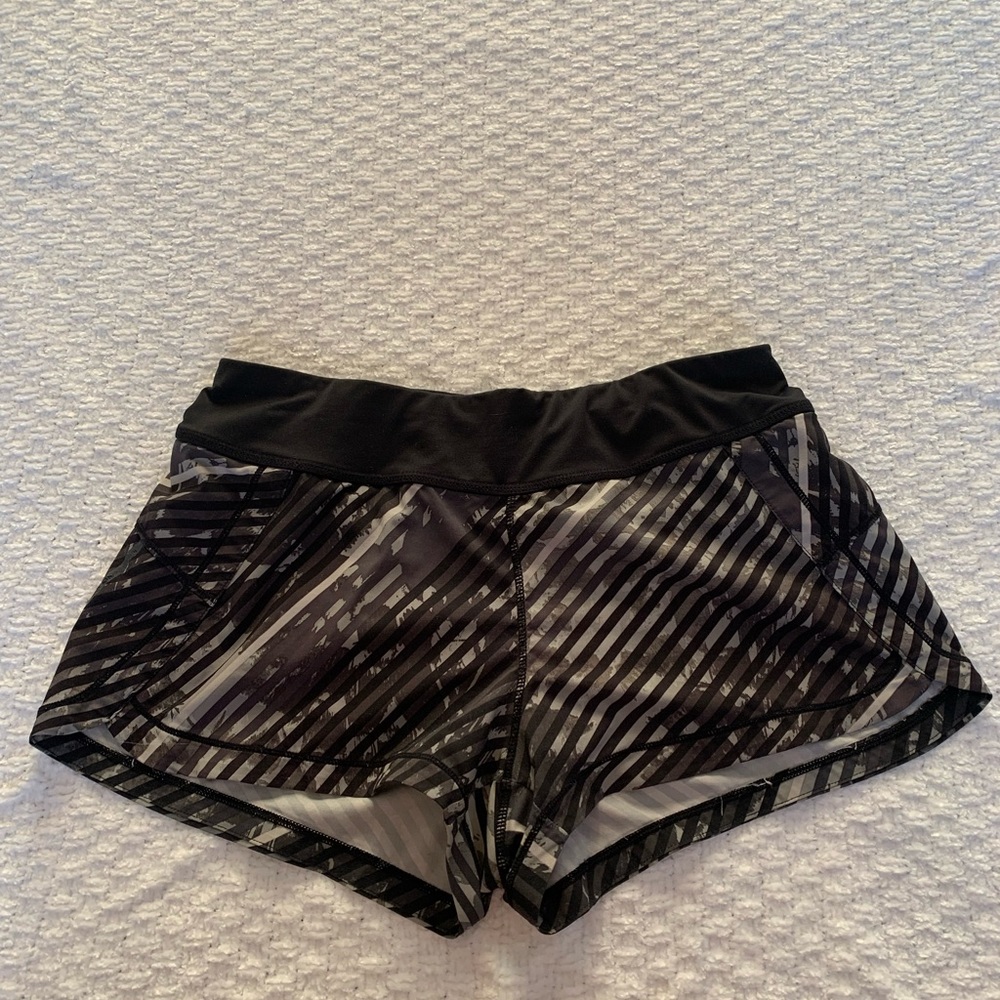 Athleta Black and Grey Biker Shorts Size Small Like New